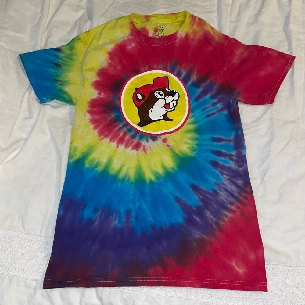 Buc-ee SMALL rainbow tie-dye buc-ees shirt peace love red yellow blue